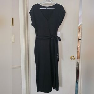 Elegant Black V-Neck Dress